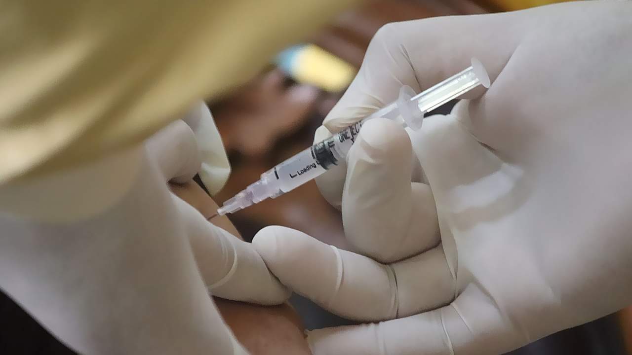 Studies detail which beliefs are fueling the US vaccine problem