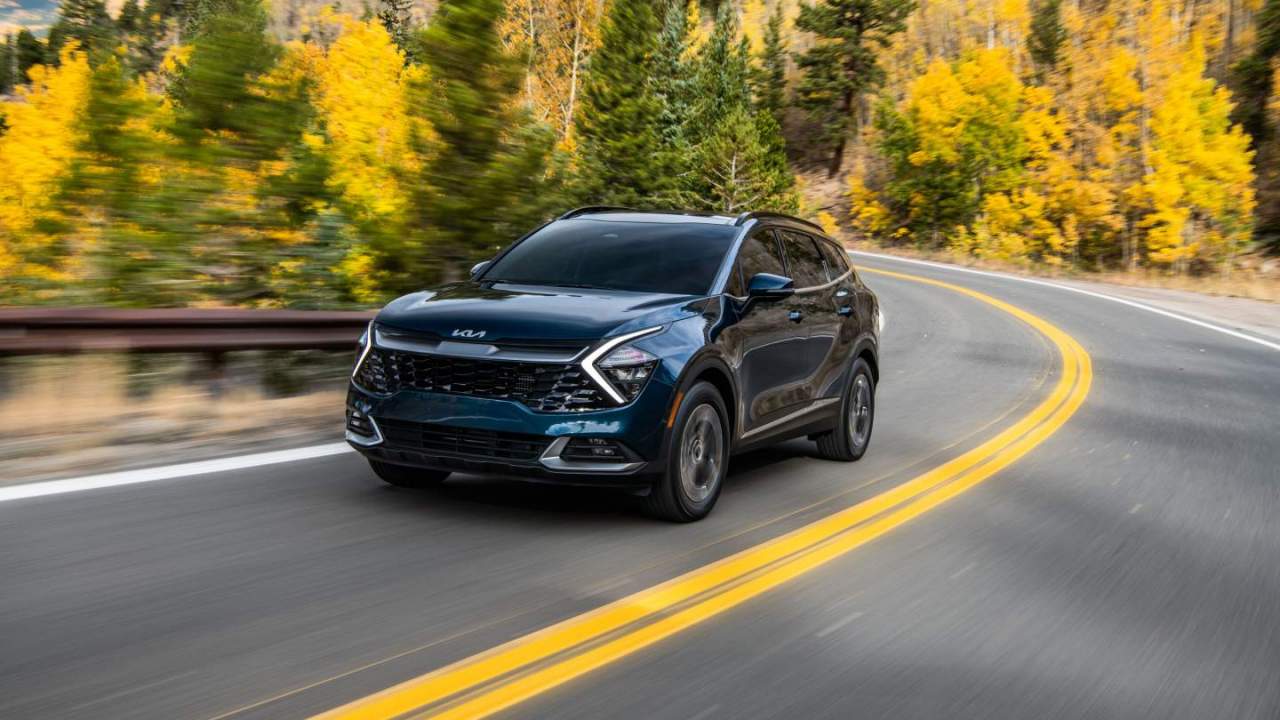 2023 Kia Sportage Hybrid debuts at LA Auto Show packing a 226HP electrified powertrain