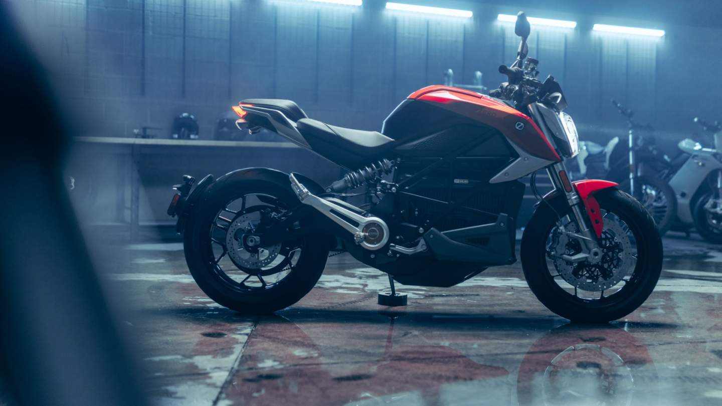 Zero Reveals 2022 Sr Electric Motorcycle And Makes Upgrades An In App Buy Slashgear