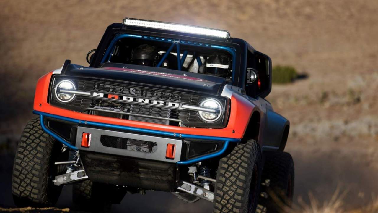 Ford Bronco DR Desert Racer is a $200,000 off-road beast