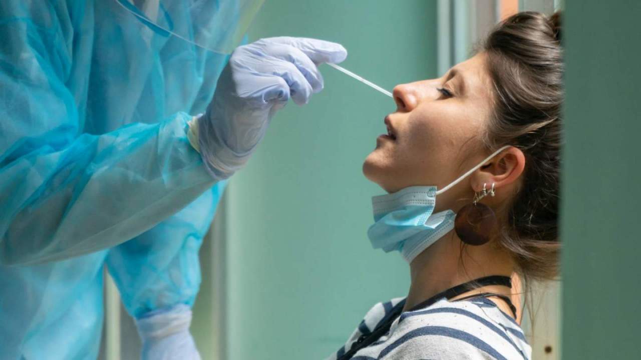 Nose swab