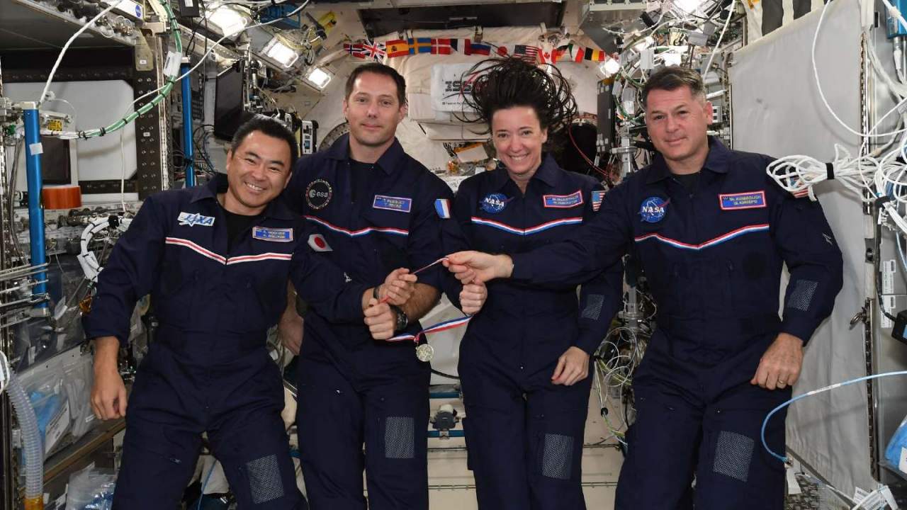 SpaceX Crew-2 group picture