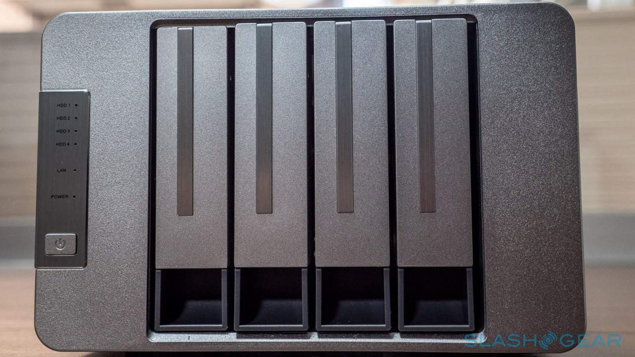 TerraMaster F4-421 (2021) NAS Review