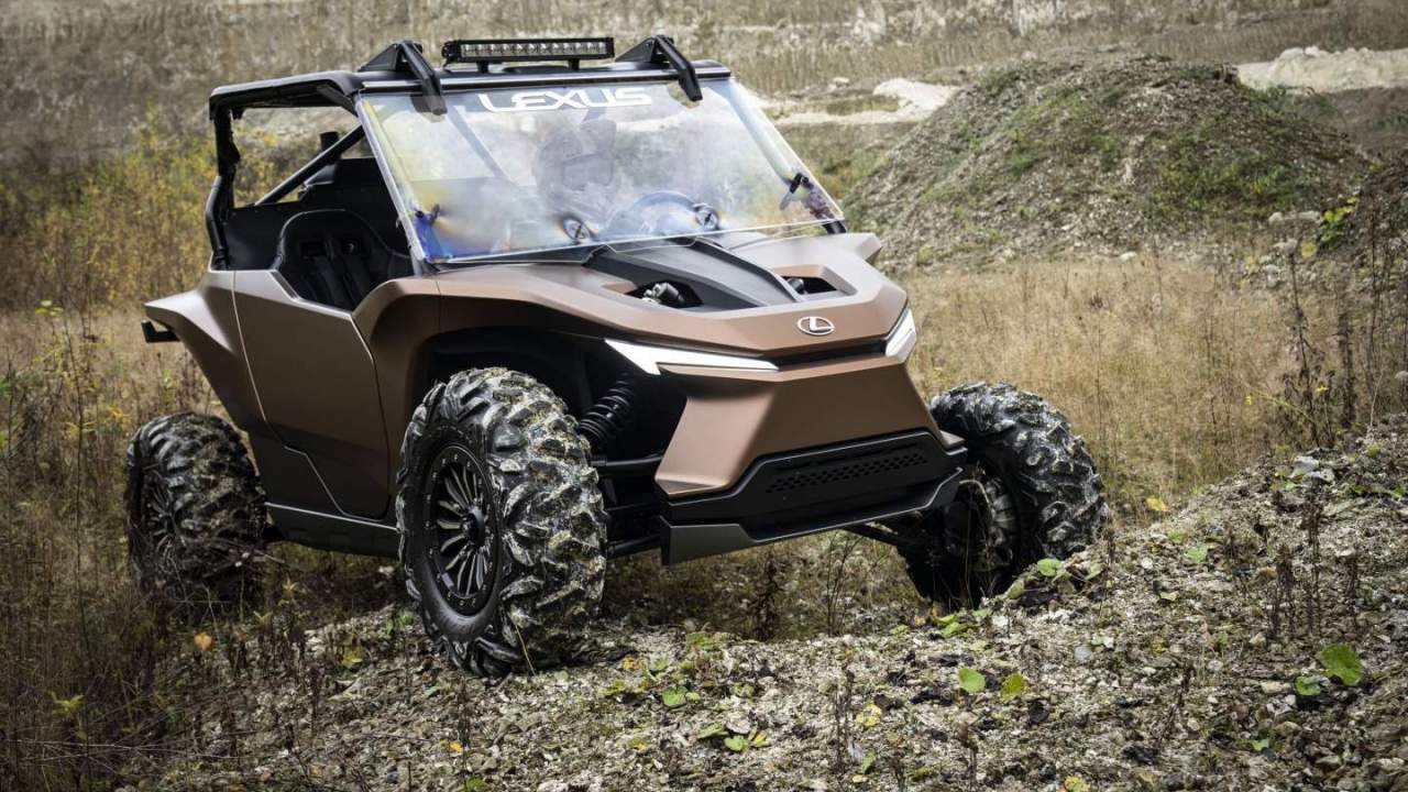 This Lexus ROV Concept dune buggy has an ICE engine running on hydrogen