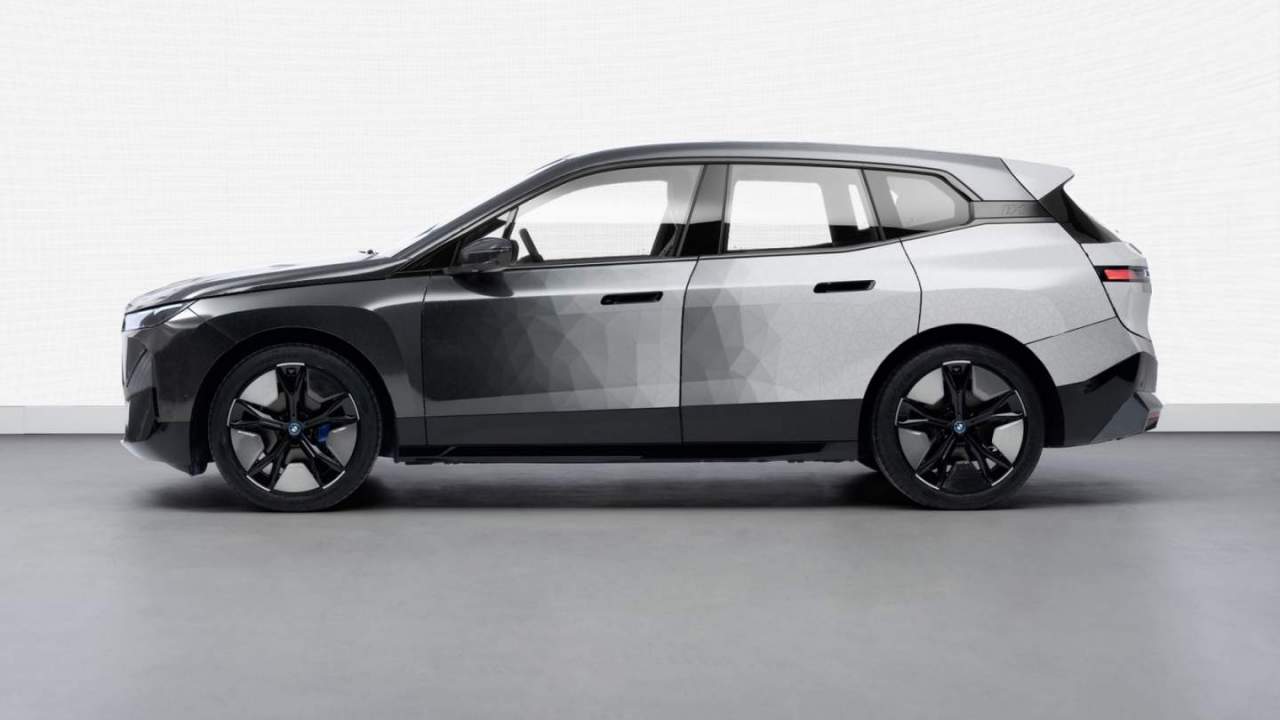 BMW’s color-changing car is no gimmick