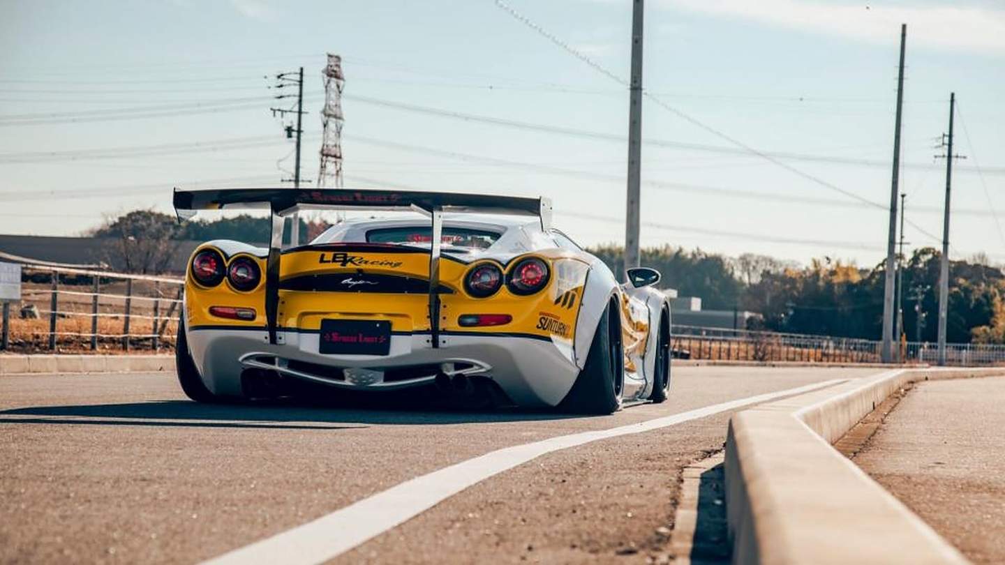 Mitsuoka Orochi by Liberty Walk