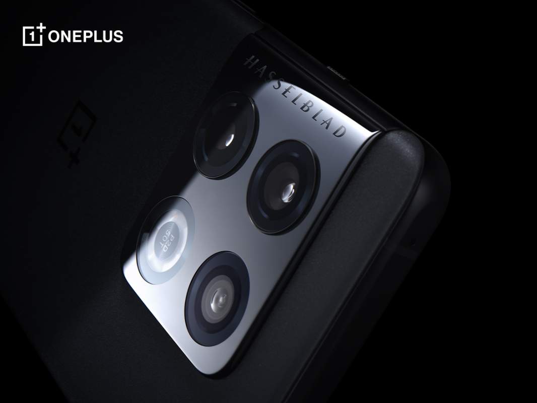 OnePlus 10 Pro black headshot