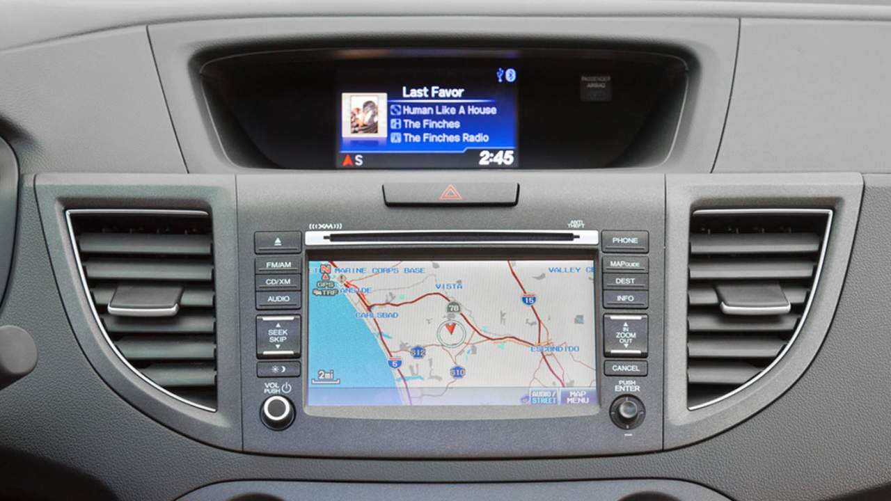 Bizarre issue in Honda vehicles leaves the clock stuck in 2002