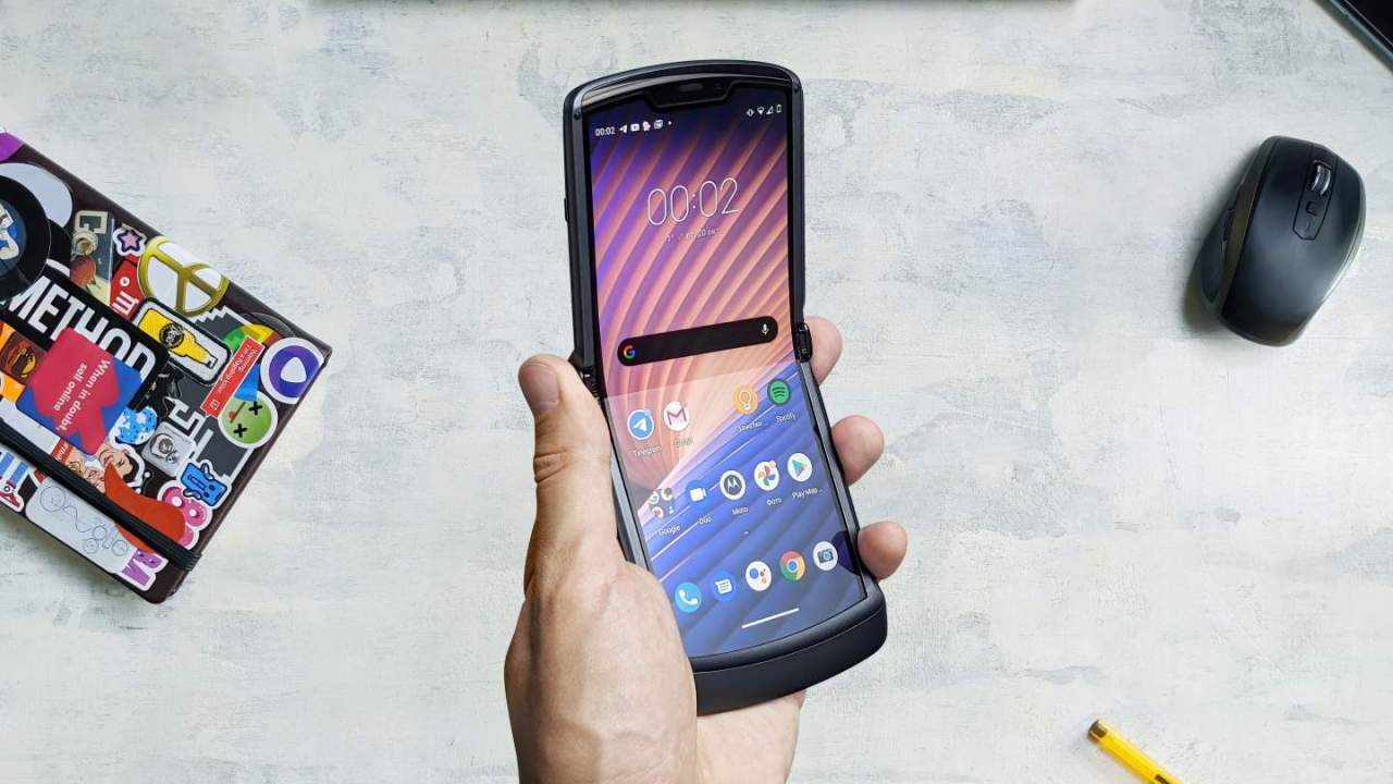 Motorola Razr 3 leak hints next foldable will be more than just a fun gadget